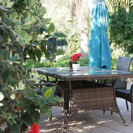 Bed & Breakfast Maderedocevida 3*