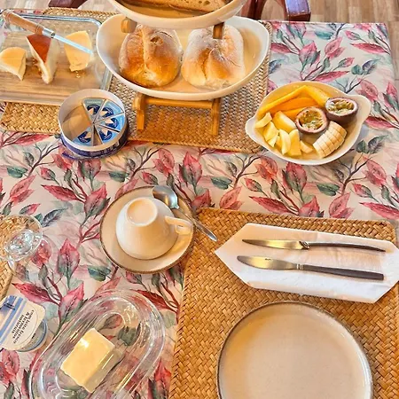 Bed & Breakfast Maderedocevida 3*