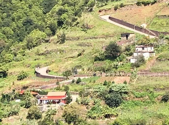 Maderedocevida Bed & Breakfast