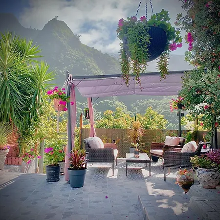 Maderedocevida Bed & Breakfast