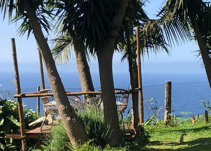 Maderedocevida Bed & Breakfast Boaventura